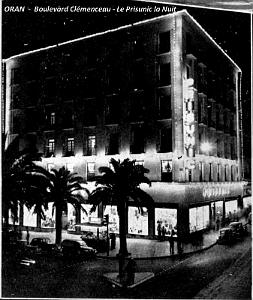 Oran - Boulevard Clemenceau - Prisunic la nuit